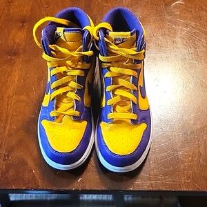 Nike dunks size 3y